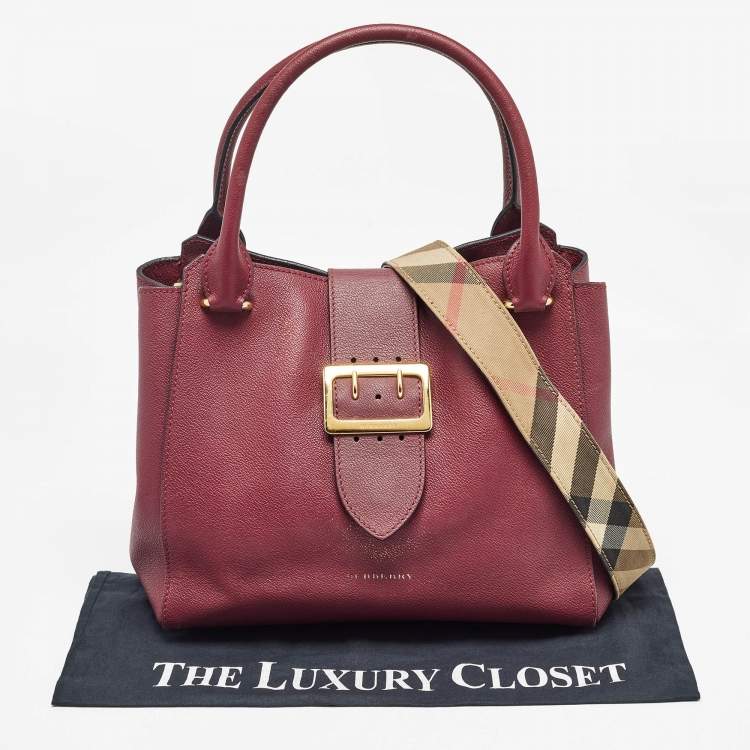Pre Owned Burberry Burgundy Leather Buckle Tote