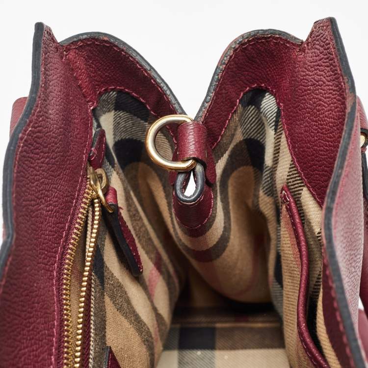 Pre Owned Burberry Burgundy Leather Buckle Tote