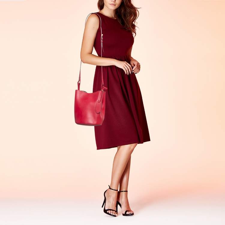 Pre Owned Burberry Red Leather Small Lorne Bucket Bag