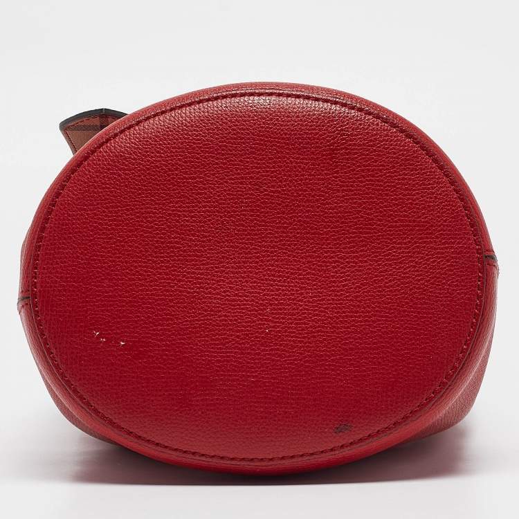 Pre Owned Burberry Red Leather Small Lorne Bucket Bag