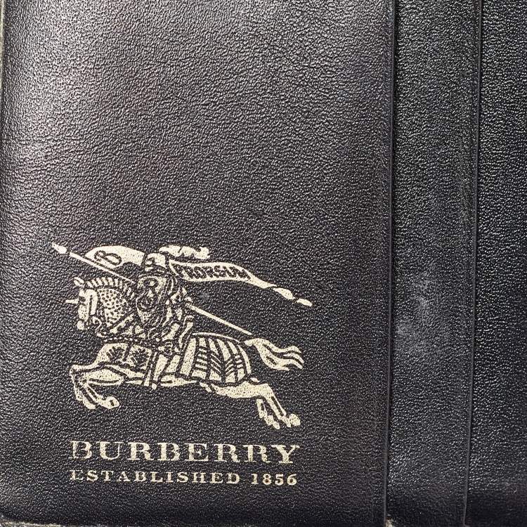 Pre Owned Burberry Black Leather TriFold Compact Wallet
