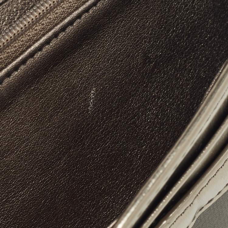 Pre Owned Burberry Metallic Nova check Nylon and Leather Penrose Continental Wallet