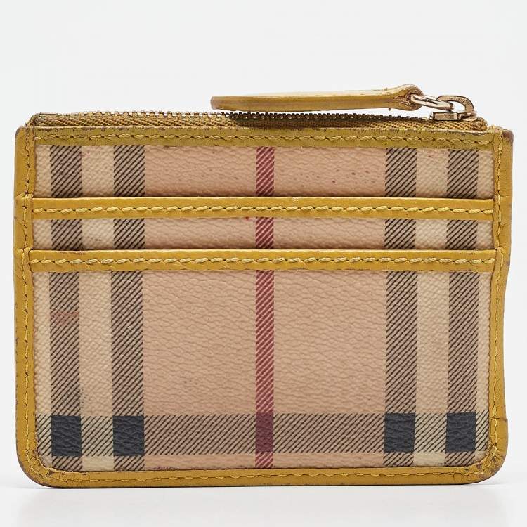 مملوكة مسبقًا Burberry Beige/Yellow House Check PVC and Leather Zip Card Holder
