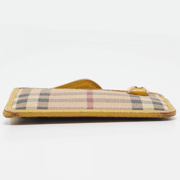 مملوكة مسبقًا Burberry Beige/Yellow House Check PVC and Leather Zip Card Holder