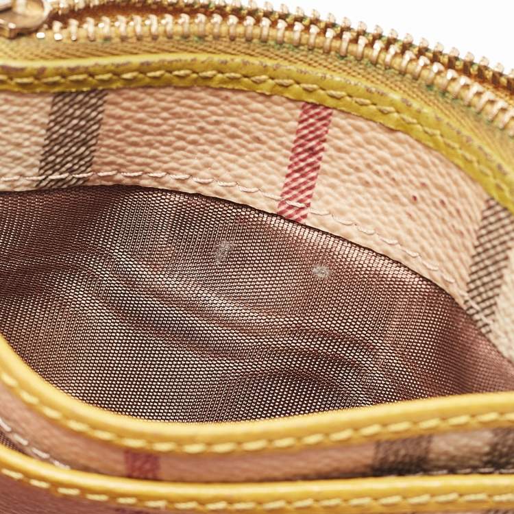 مملوكة مسبقًا Burberry Beige/Yellow House Check PVC and Leather Zip Card Holder