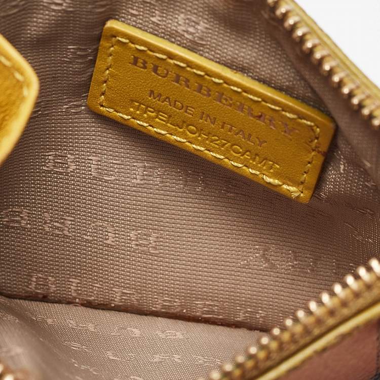 مملوكة مسبقًا Burberry Beige/Yellow House Check PVC and Leather Zip Card Holder