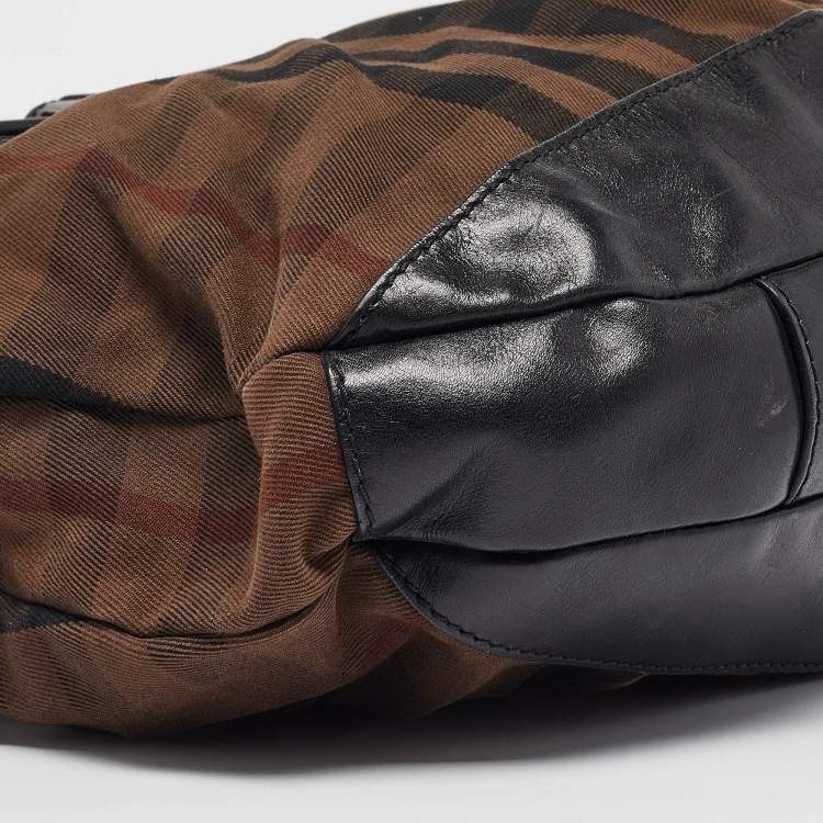Pre Owned Burberry Black/Brown Housecheck Canvas and Leather Buckle Hobo