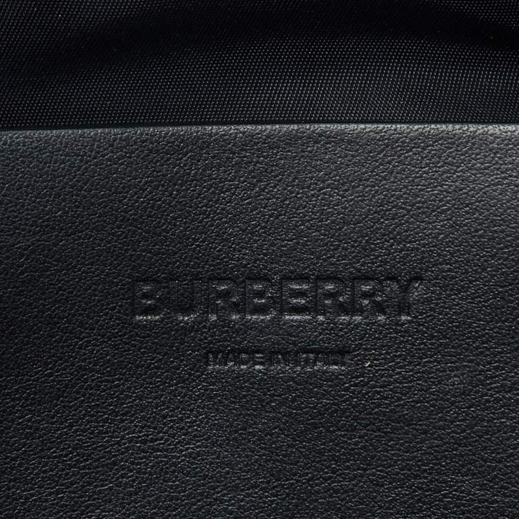 Pre Owned Burberry White Fabric Sonny Medium Logo Belt Bag