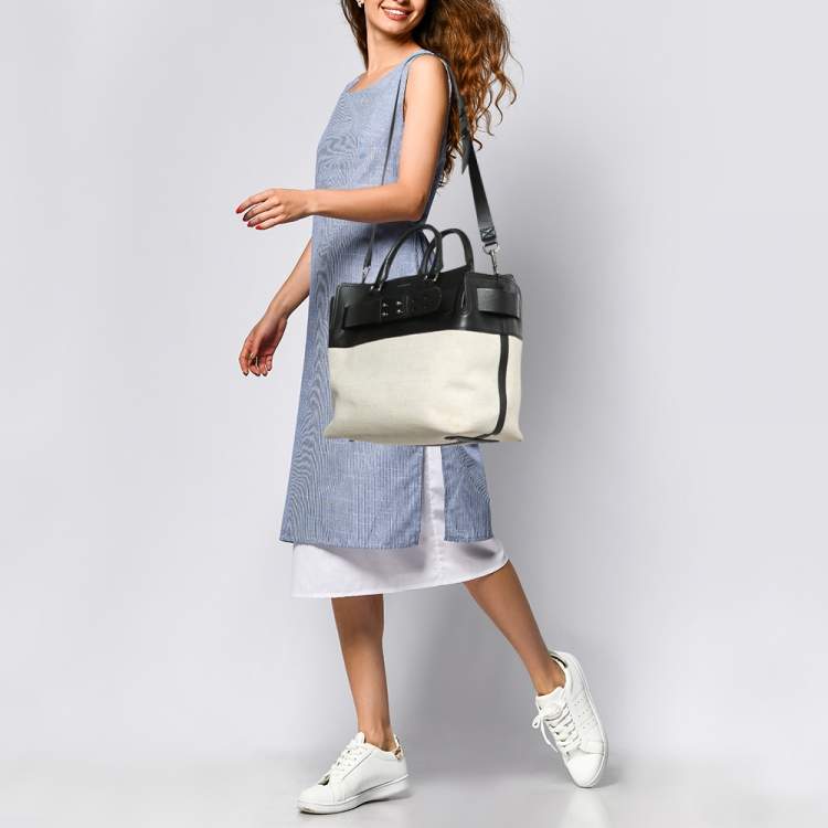 Pre Owned Burberry Black/Natural Canvas and Leather Medium Marais Belt Tote