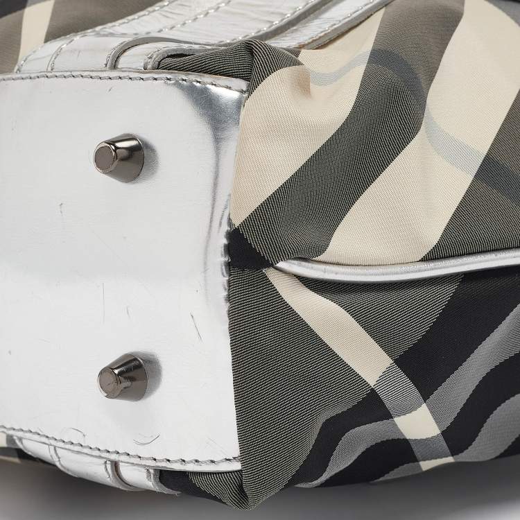Pre Owned Burberry Silver Beat Check Nylon Victoria Tote