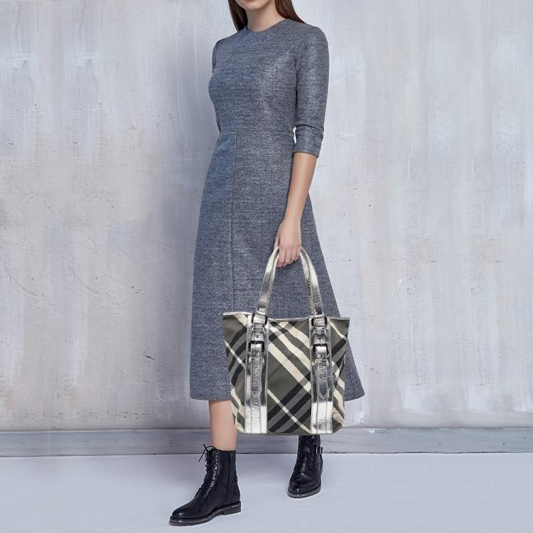 Pre Owned Burberry Silver Beat Check Nylon Victoria Tote