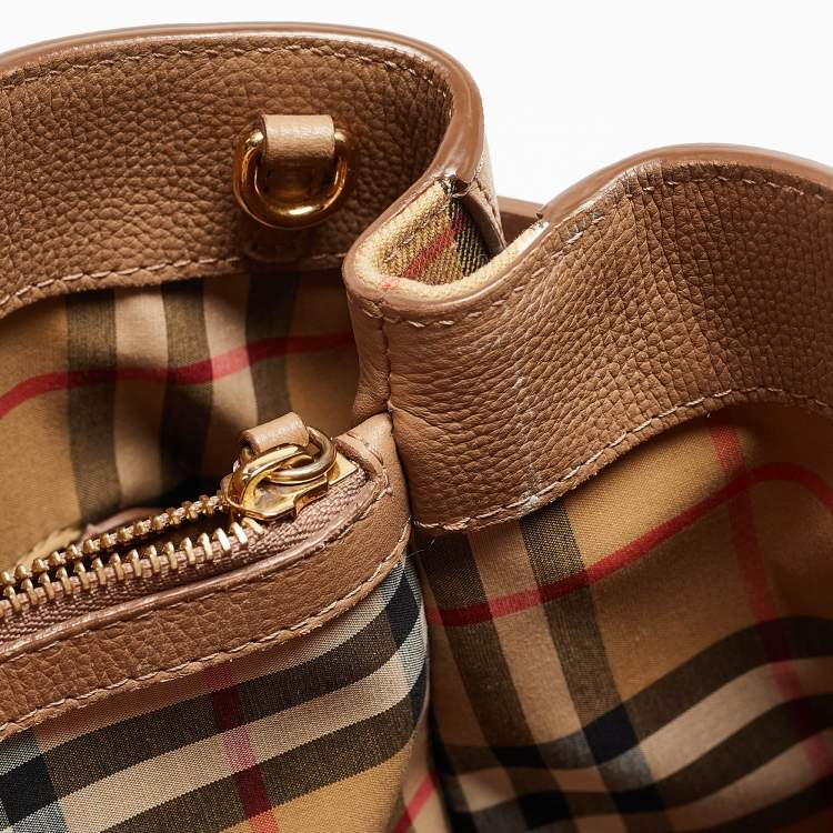 Pre Owned Burberry Beige House Check Canvas and Leather Medium Banner Tote