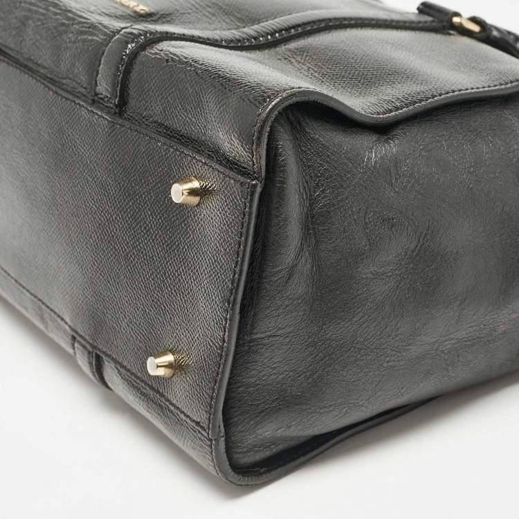Pre Owned Burberry Black Patent and Leather Dinton Tote