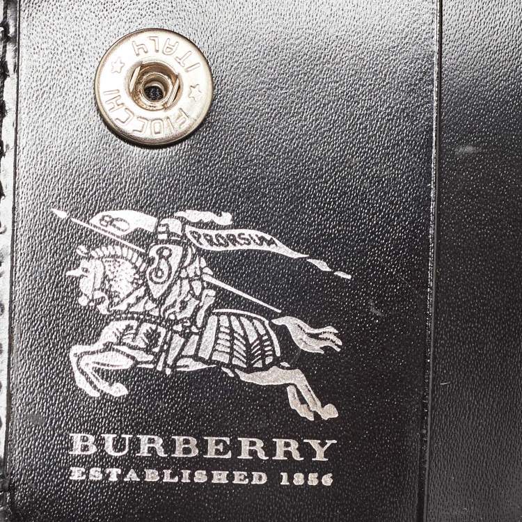 Pre Owned Burberry Beige/Black Nova Check PVC and Patent Leather Compact Wallet