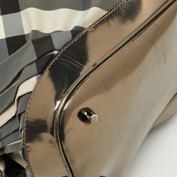 Pre Owned Burberry Metallic/Black Beat Check Nylon and Leather Buckle Hobo