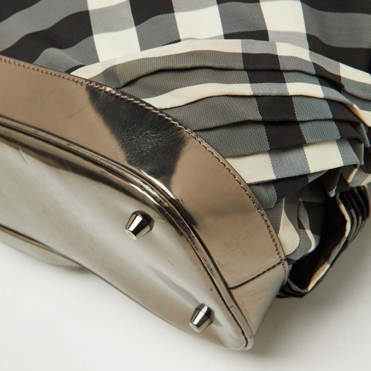 Pre Owned Burberry Metallic/Black Beat Check Nylon and Leather Buckle Hobo