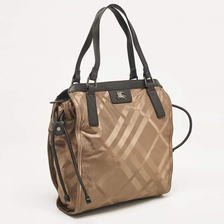 Pre Owned Burberry Khaki/Black Nova Check Nylon and Leather Buckleigh Tote