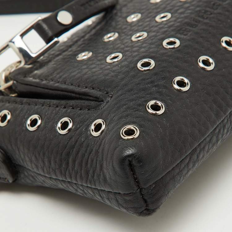 Pre Owned Burberry Black Leather Eyelet Crossbody Bag