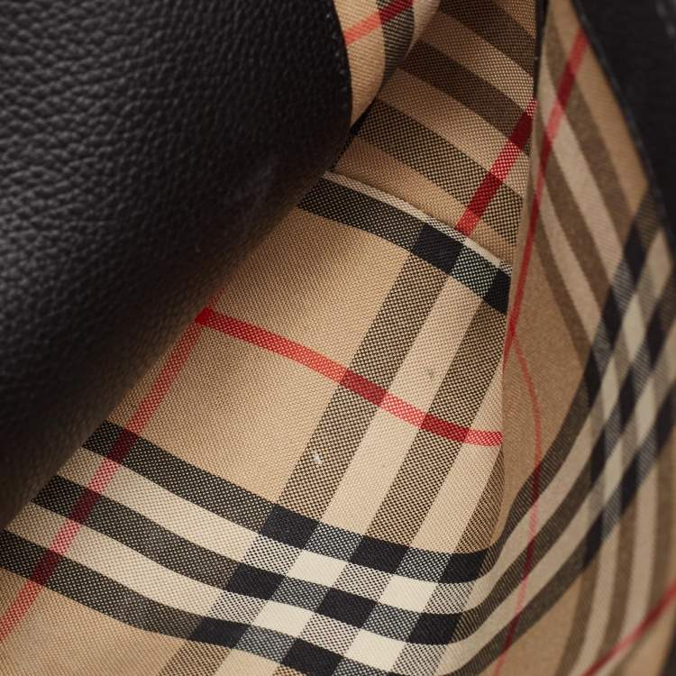 Pre Owned Burberry Black/Beige Check Canvas and Leather Note Shoulder Bag