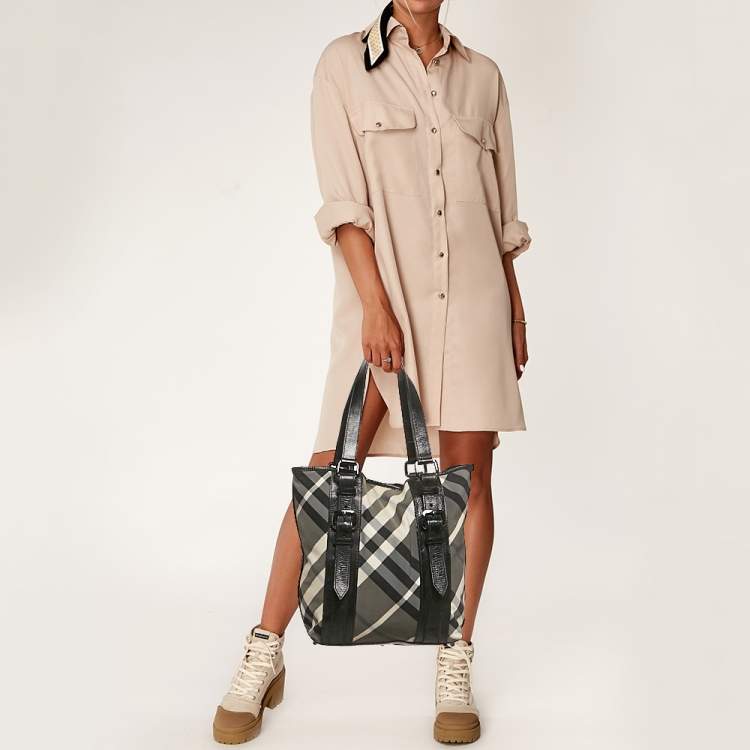 Pre Owned Burberry Grey/Black Beat Check Nylon and Patent Leather Lowry Tote