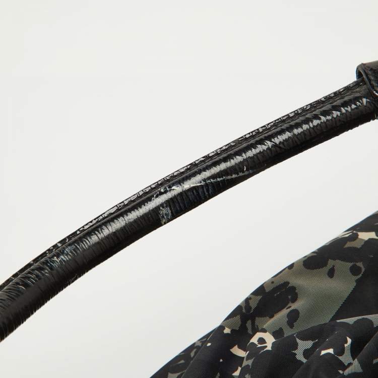 Pre Owned Burberry Black Patent Leather and Floral Beat Check Nylon Foley Hobo