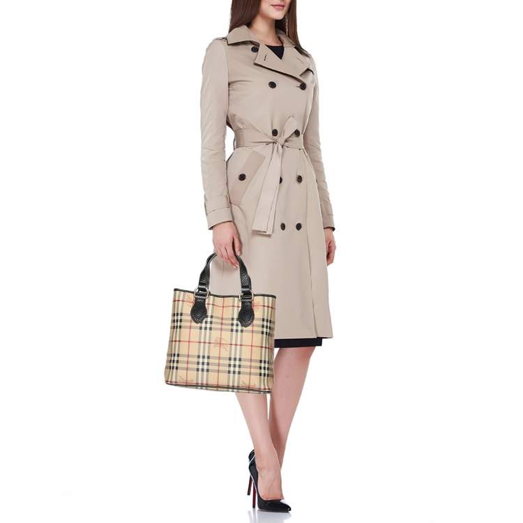 Pre Owned Burberry Beige Haymarket Check Coated Canvas and Leather On Slow Tote