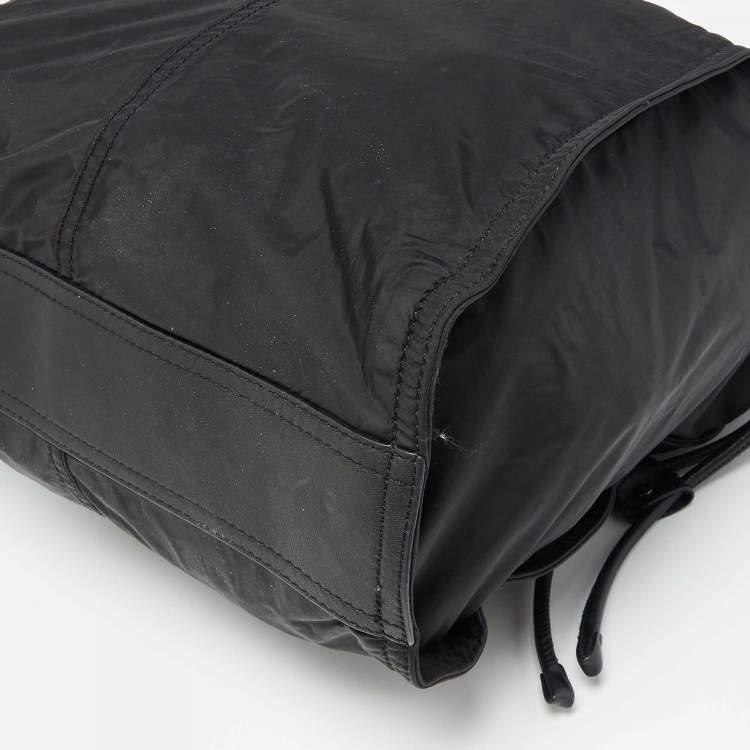 Pre Owned Burberry Black Nylon and Leather Buckleigh Tote