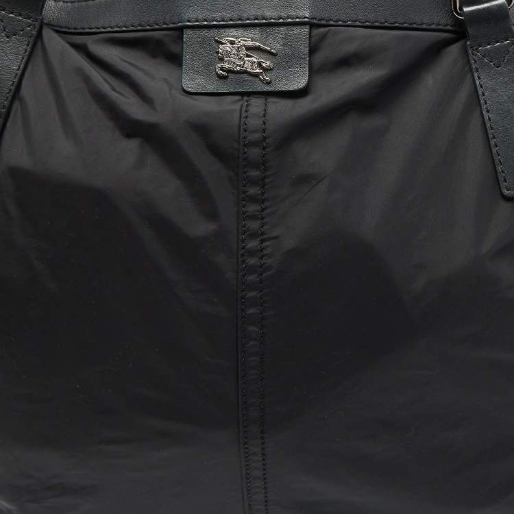 Pre Owned Burberry Black Nylon and Leather Buckleigh Tote