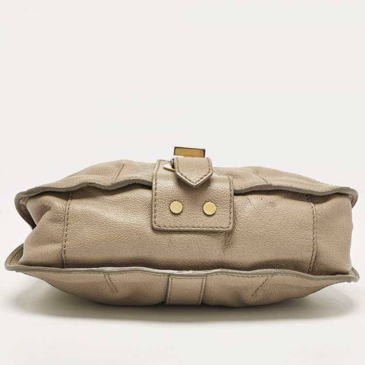 Pre Owned Burberry Beige Leather Bartow Shoulder Bag