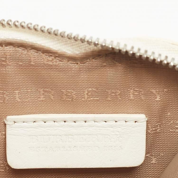 Pre Owned Burberry White Patent Leather and Nova Check Coated Canvas Heart Coin Purse