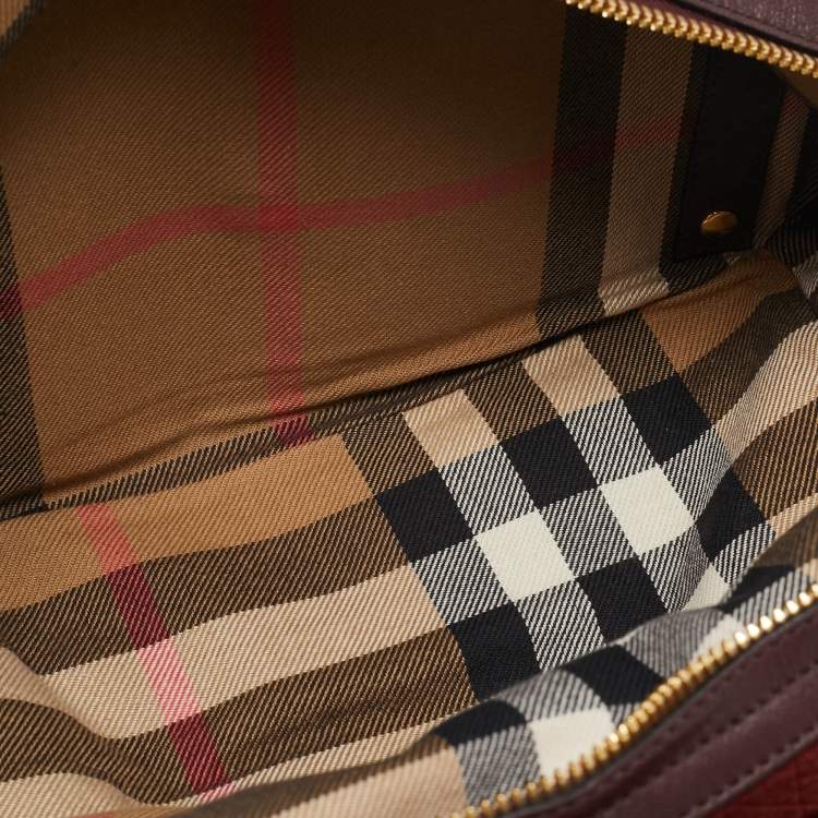 Pre Owned Burberry Burgundy/Beige House Check Canvas and Leather Beckett Bucket Bag