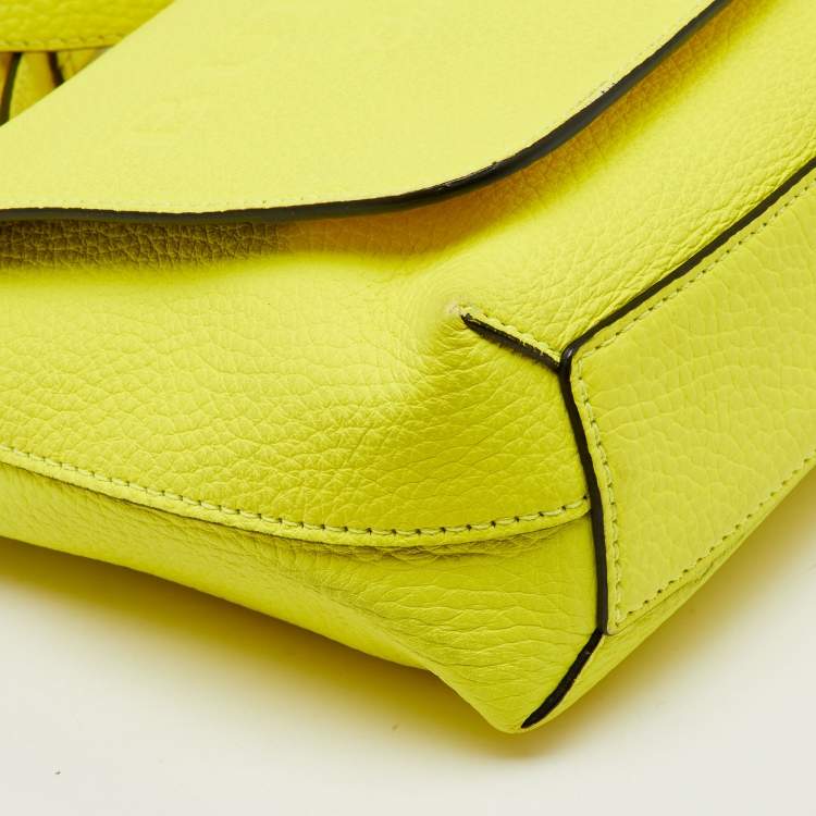 Pre Owned Burberry Neon Yellow Leather Small Burleigh Shoulder Bag