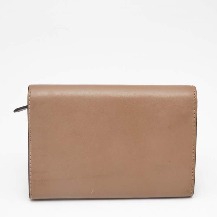 Pre Owned Burberry Beige Leather Flap Compact Wallet
