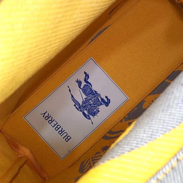 Pre Owned Burberry Grey Yellow Fabric tote bag