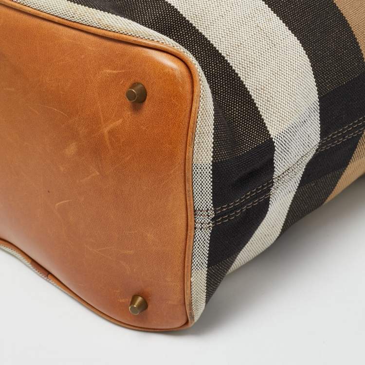 Pre Owned Burberry Brown/Beige House Check Canvas Leather Susanna Bucket Bag