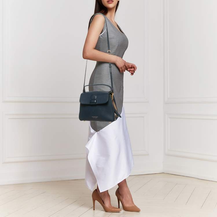 Pre Owned Burberry Navy Blue/Beige Leather and House Check Fabric Small Camberley Top Handle Bag