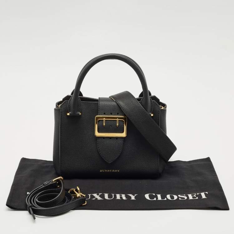 مملوكة مسبقًا Burberry Black Leather Small Buckle Tote