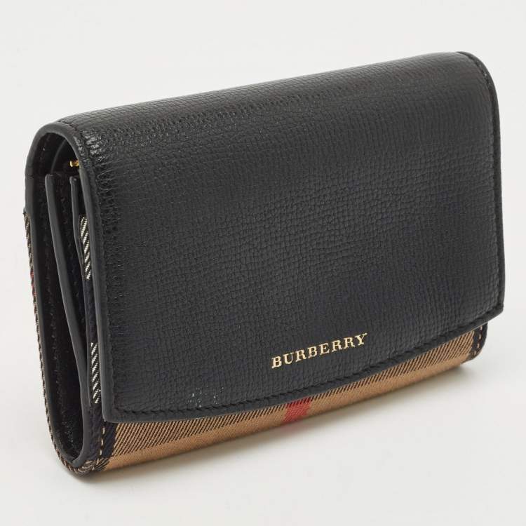 Pre Owned Burberry Black/Beige House Check Canvas and Leather Wellington Compact Wallet