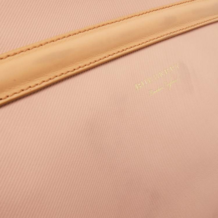 Pre Owned Burberry Pink Leather Pendleton Clutch