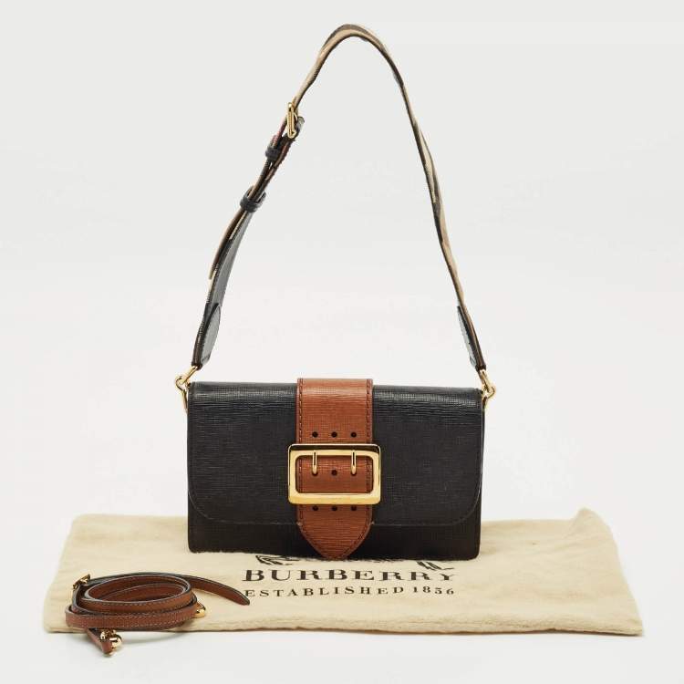 مملوكة مسبقًا Burberry Black/Brown Leather Madison Buckle Flap Crossbody Bag