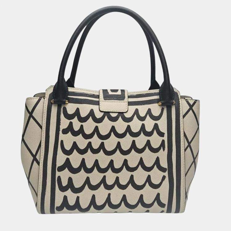 Pre Owned Burberry Buckle Medium Limestone Soft Grain Calfskin Leather Tote Bag