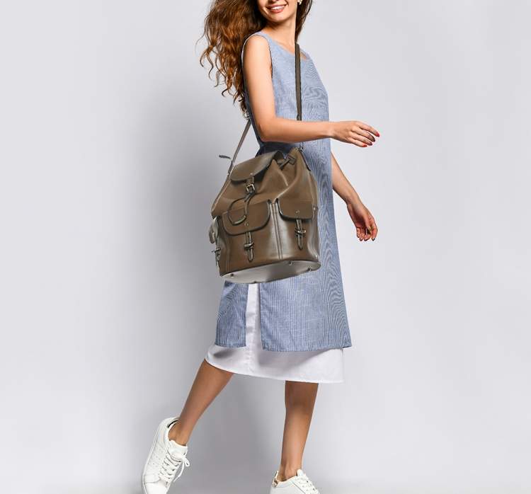 Pre Owned Burberry Brown Leather Multi Pockets Drawstring Shoulder Bag
