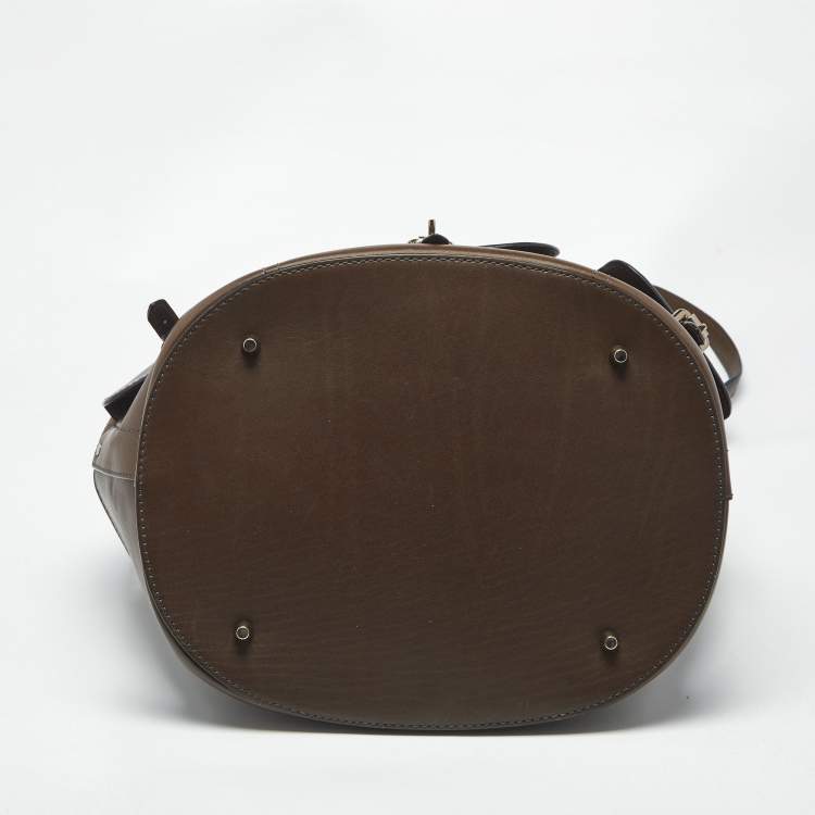 Pre Owned Burberry Brown Leather Multi Pockets Drawstring Shoulder Bag