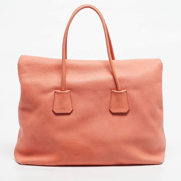 Pre Owned Burberry Peach Grained Leather Baynard Tote
