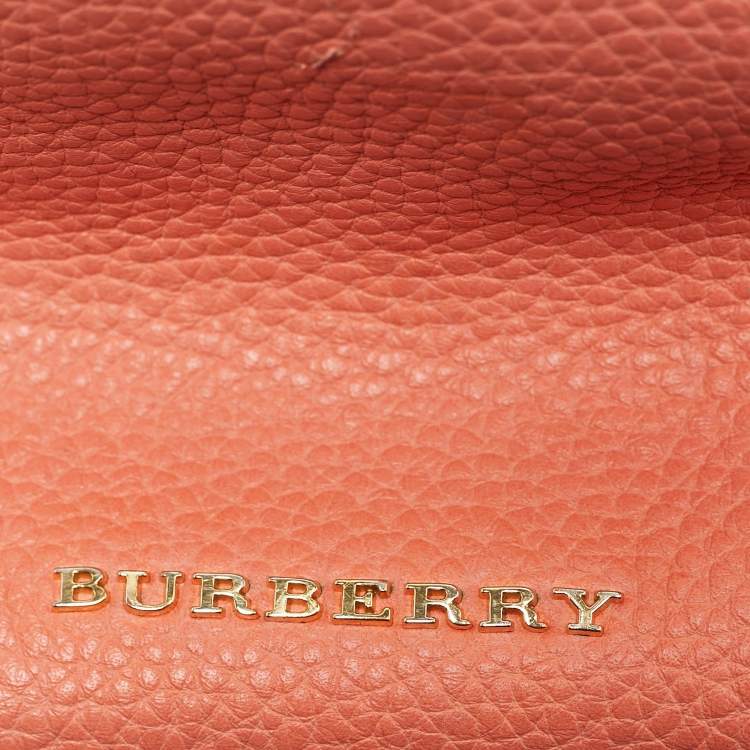 Pre Owned Burberry Peach Grained Leather Baynard Tote