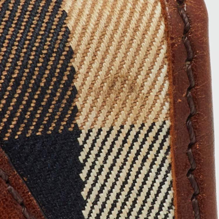 Pre Owned Burberry Brown/Beige Fabric and Leather Leighton Continental Wallet           