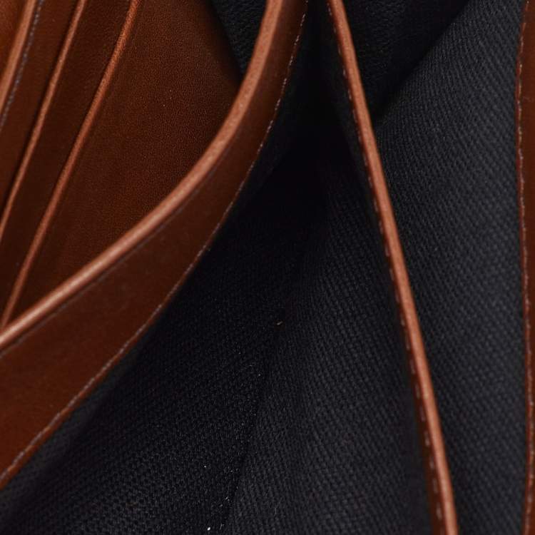 Pre Owned Burberry Brown/Beige Fabric and Leather Leighton Continental Wallet           