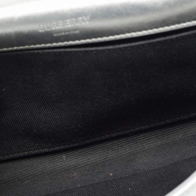Pre Owned Burberry Silver Quilted Leather Small Lola Shoulder Bag