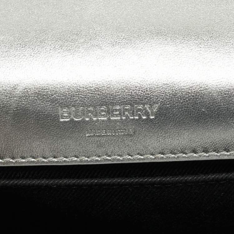 Pre Owned Burberry Silver Quilted Leather Small Lola Shoulder Bag
