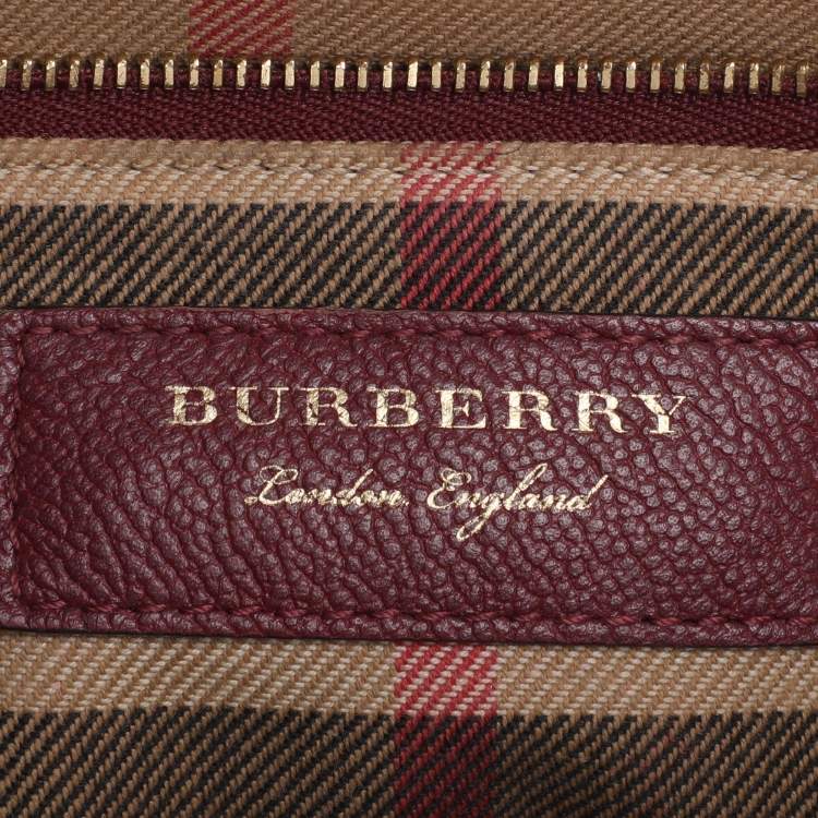 Pre Owned Burberry Burgundy Grainy Leather Small Buckle Tote